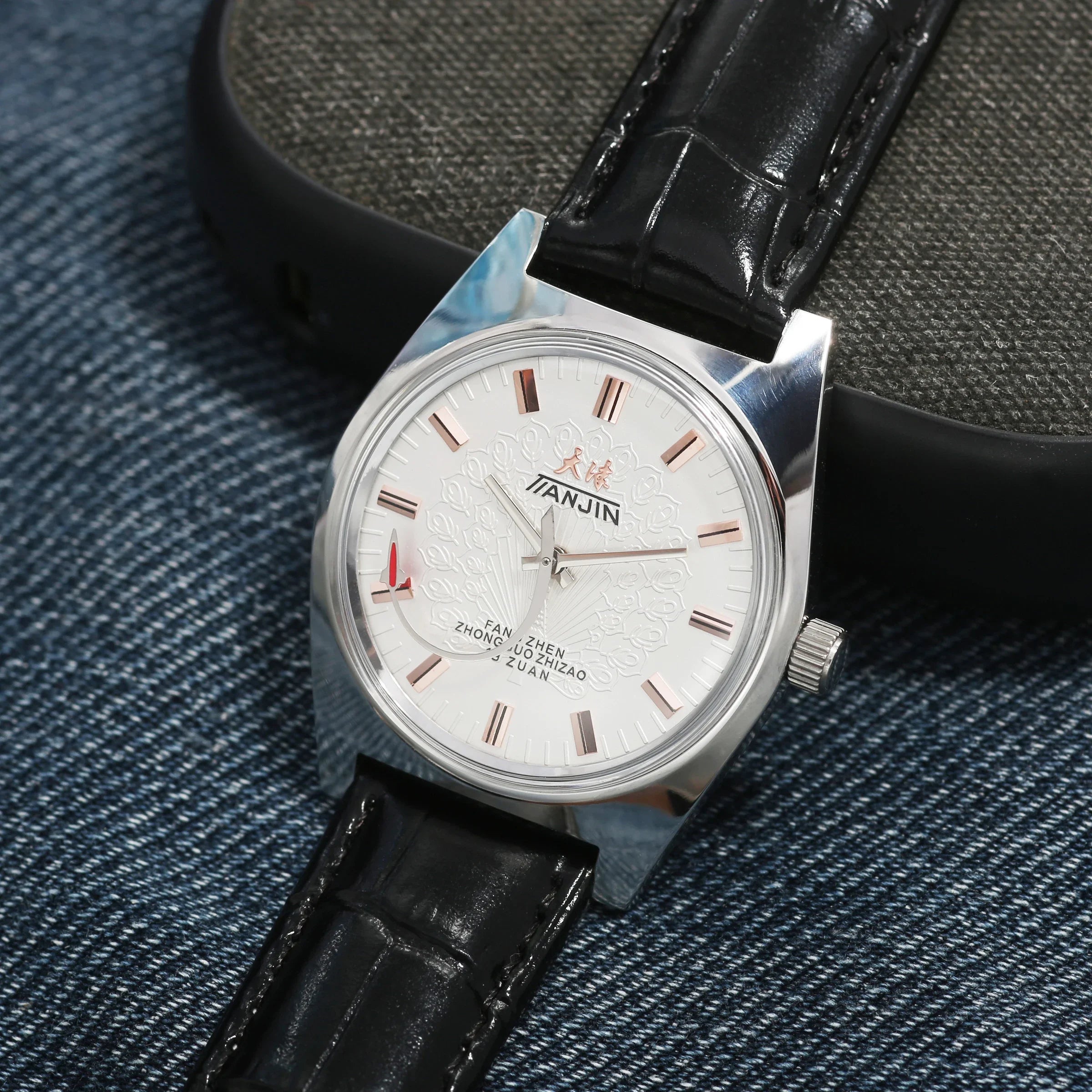 Men’s Hand-Wind Mechanical Watch 7120 Waterproof Bauhaus Design Watch for Men Wholesale